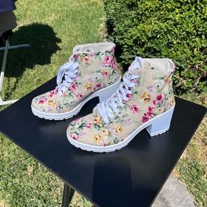 Beautiful New TOP Moda brand Floral Heeled Boots - Multicolor. Never worn.
